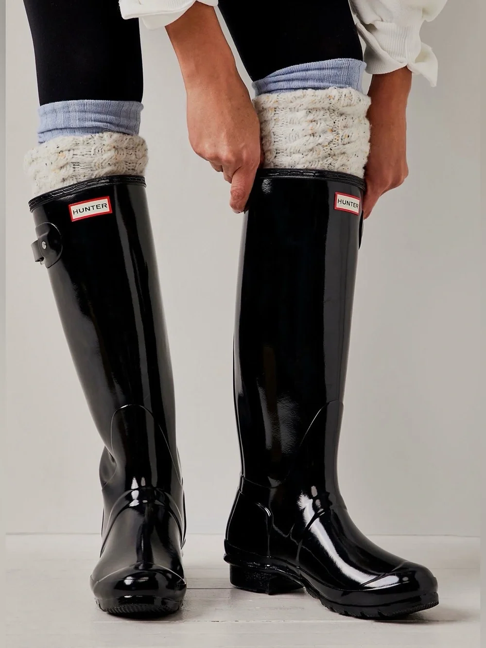 Shiny Black Hunter Wellies, women’s size 6